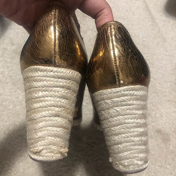 Coach - Picture 7 of 8